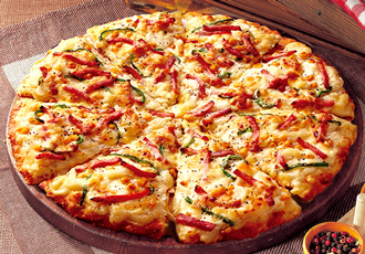 モントレー トマトソース メニュー 宅配ピザ デリバリーピザ 出前のピザーラ Pizza La