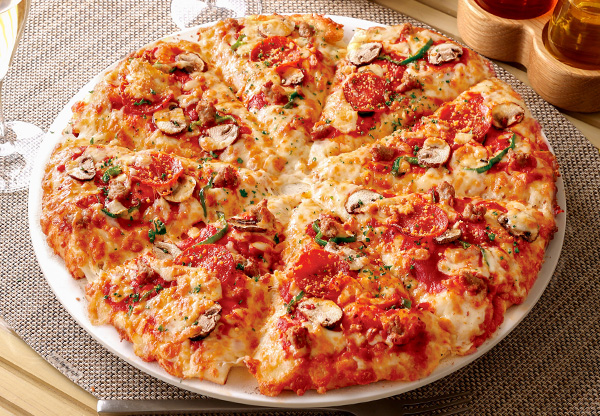 pizzaピザ Five Cheese Margherita - zpizza - Pizza Restaurant